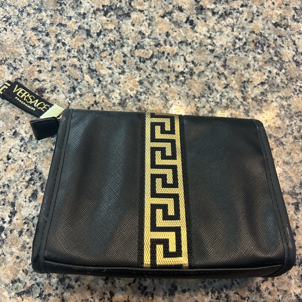 Versace Black and Gold Clutch/Makeup Bag NEW - Picture 3 of 5